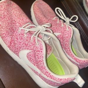 Women’s Nike Roshe Run